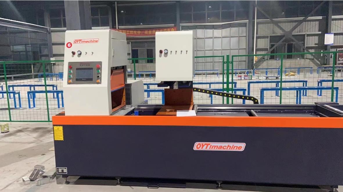 伺服数控自动送料单头锯视频